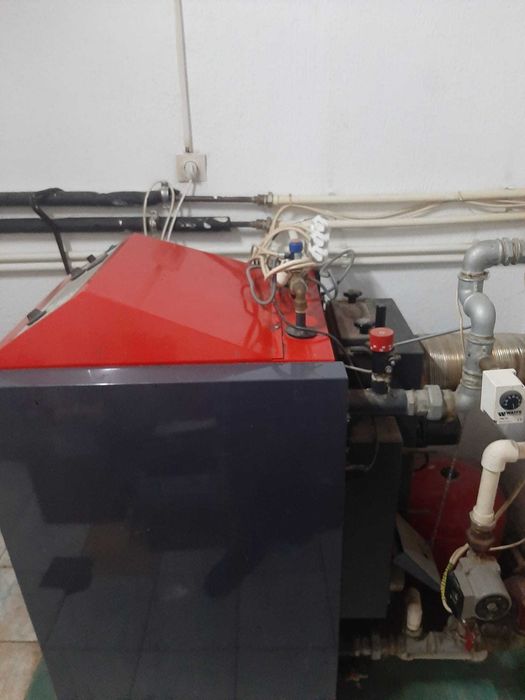 Centrală pe lemne ATMOS 24 kW Gazeificare – Folosită doar 1 sezon + Accesorii