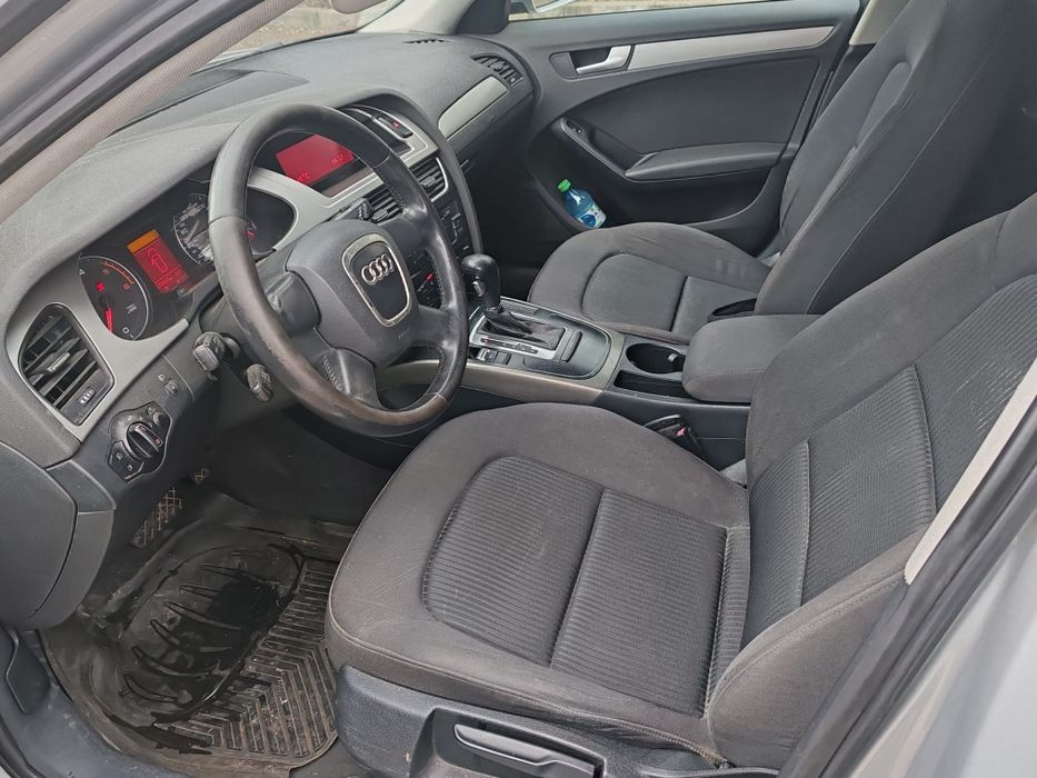 Audi A4 b8 an 2009 motor 2.0 Tdi Automat