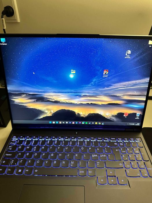 Lenovo Legion 5i Pro 5 16 32GB DDR5 RAM 2TB SSD Nvidia RTX 3070ti 8GB