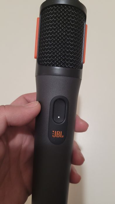Microfon JBL wireless modelul nou 2025