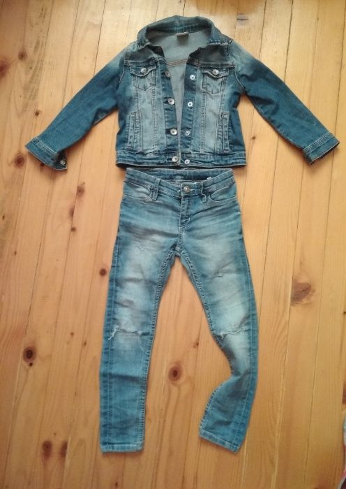 Яке и дънки за малки дами