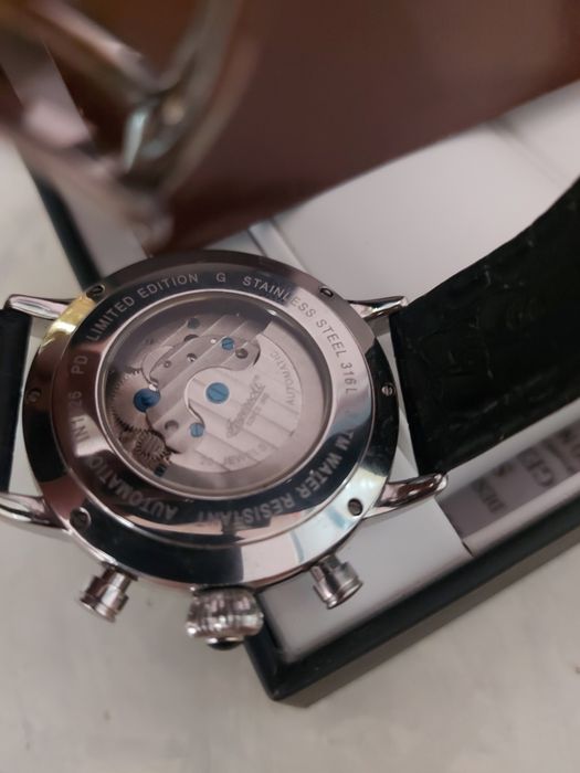 Срочно продаётся Часы американские