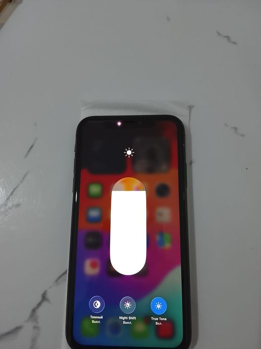 Продам iPhone 11, 64 GB