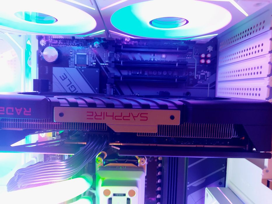 Placa Video RX 9060 XT 16GB SAPPHIRE PULSE AMD Radeon NOUA