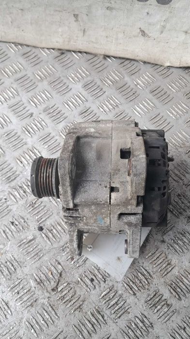 alternator Dacia Duster 1.5 DCI an 2012 cod 231000026R