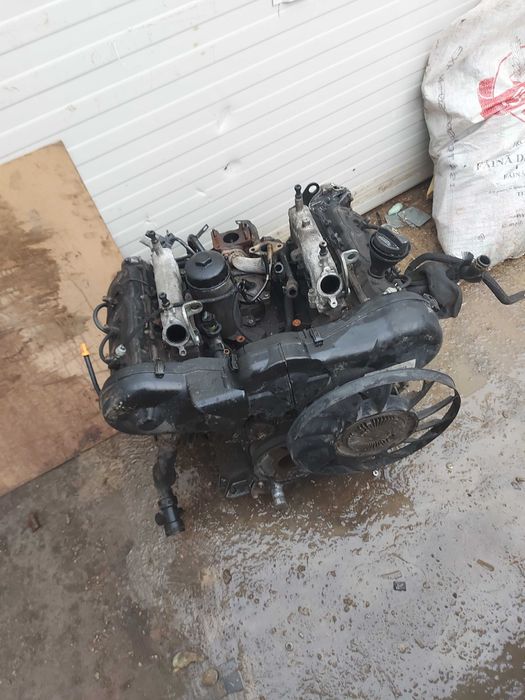 Motor audi 2.5 v6
