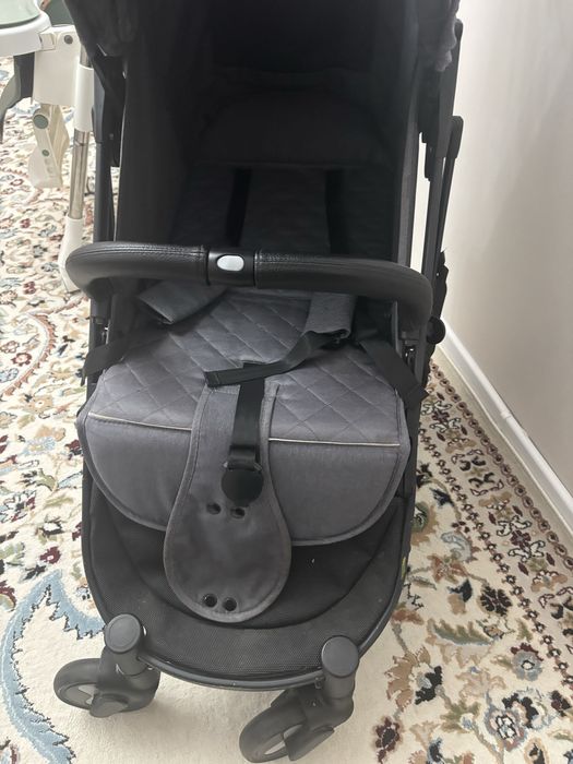 Продам детскую прогулочную коляску