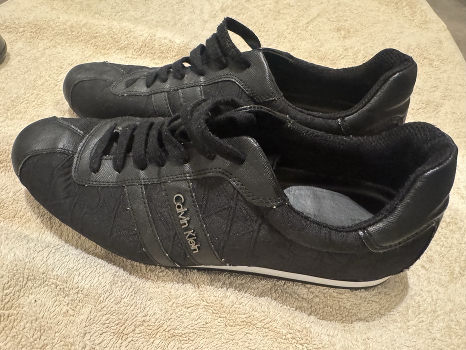 Спортно елегантни обувки Calvin Klein - 44EU.
