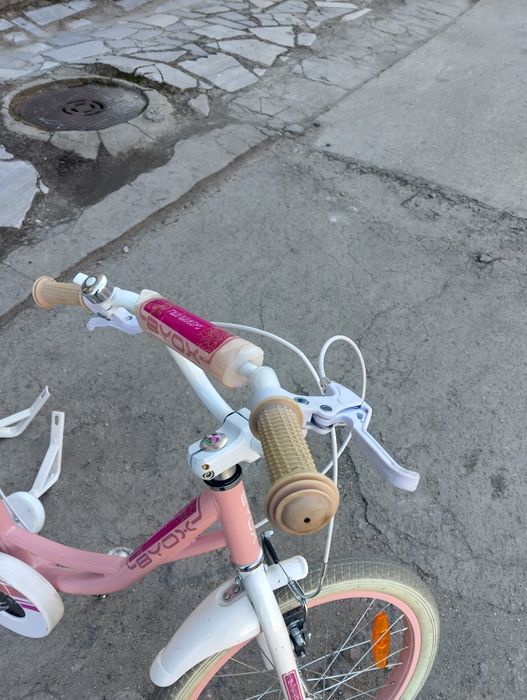 Детски велосипед ,20 цола с аксесоари!