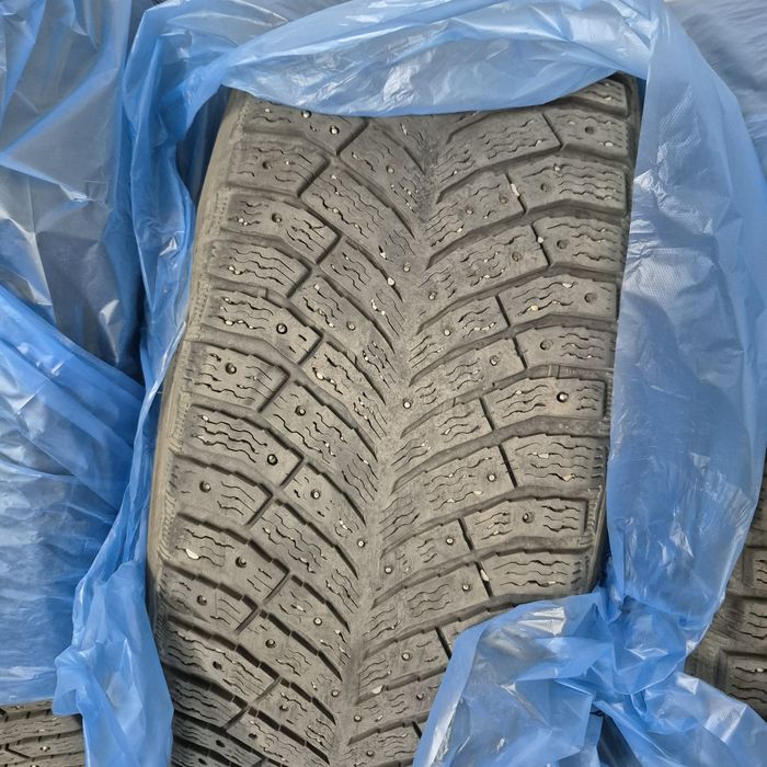 Продам резина зимняя