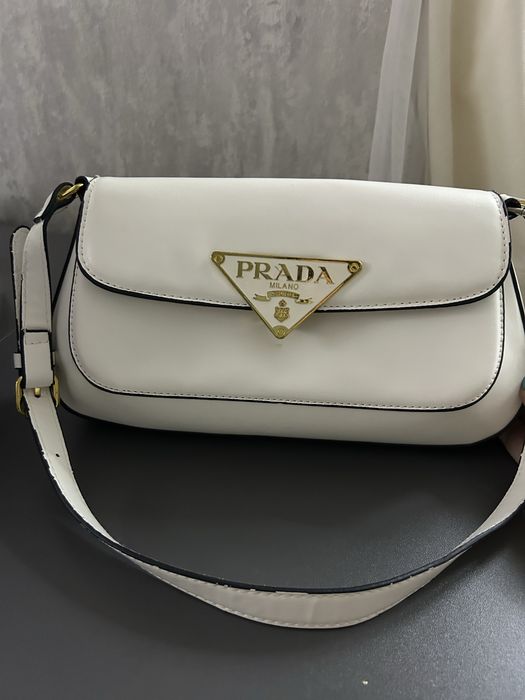Сумка PRADA белая