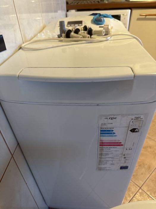 Oferta!Masina de spalat digitalizataAriston Hotpoint verticala clasa A