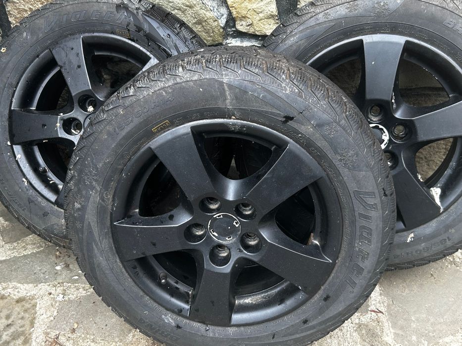 Vând jante aluminiu