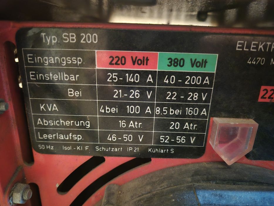 Aparat de sudura profesional Elektra Bekum 200A