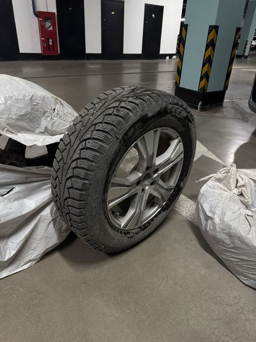 Зимние колеса Nokian Hakkapeliitta 5 SUV 225/65 R17 на дисках