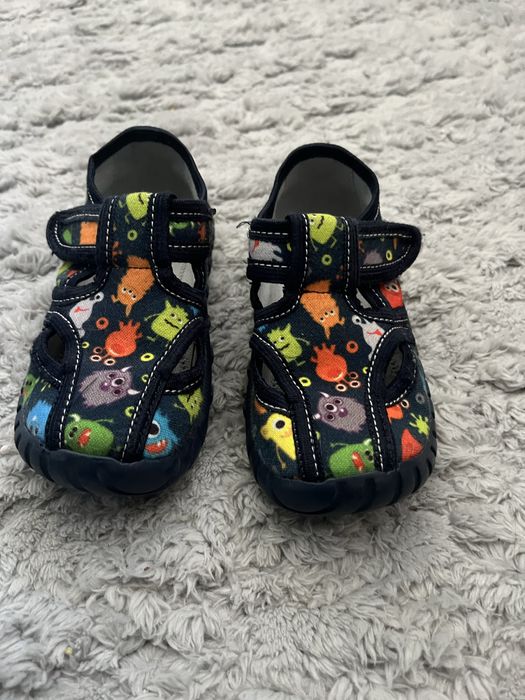 Детски пантофи ! Колев и Колев
