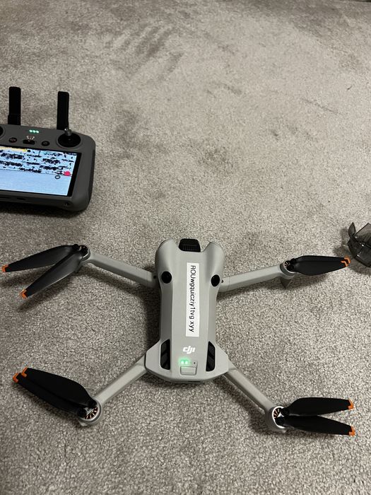 URGENT Drona Dj mini 4 Pro Combo
