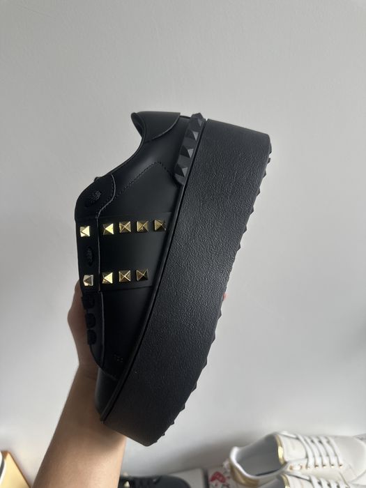 Adidiasi valentino garavani custom