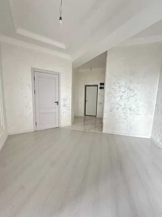 СРОЧНО !! Продается квартира в Яшнабаде 2/5/8 (74 кв/м ) ЖК Azia House