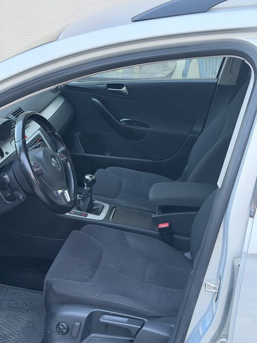 Vw Passat 1.6TDI 105C.P 2010/02 Park Asist
