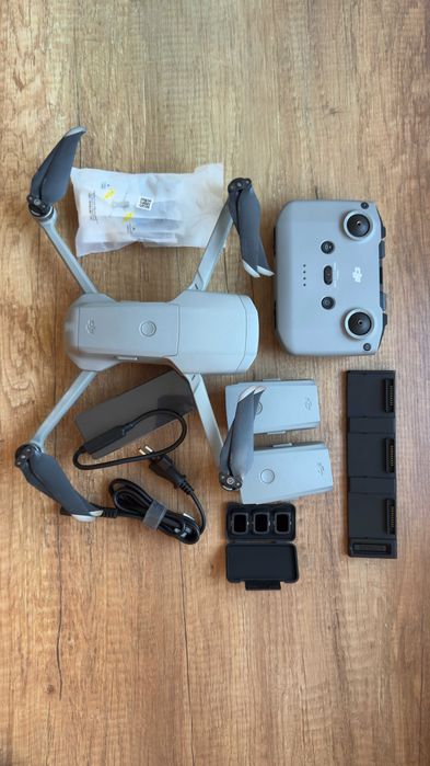 DJI Mavic Air 2 – Fly More Combo (model MA2UE3W)