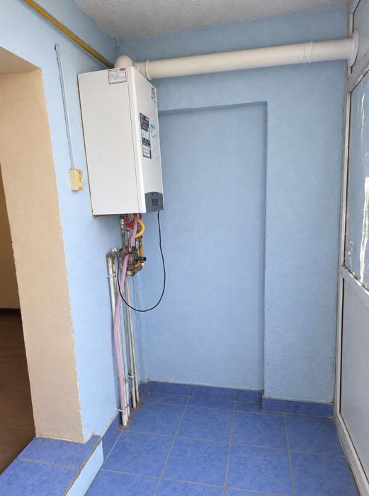 Apartament cu 3 camere de vanzare