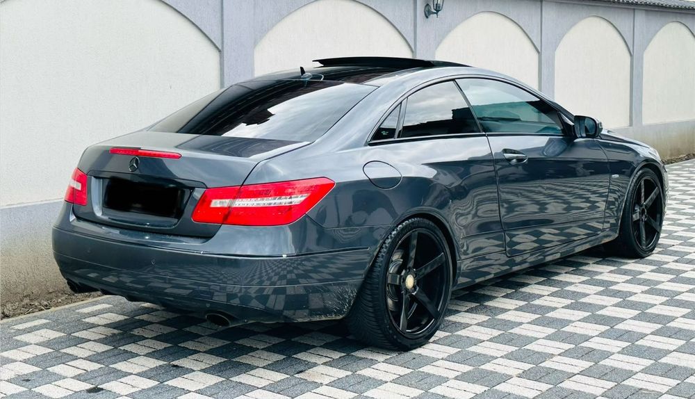 Mercedes E 350 coupe