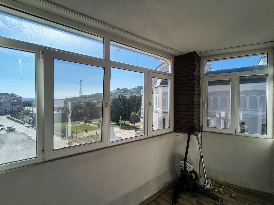 Vând apartament in Blaj, Str Garii,etaj 2, 3 camere
