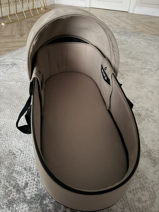 Продам люльку Yoyo