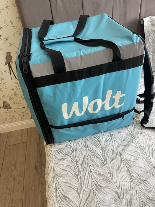 Продам термо сумку Wolt
