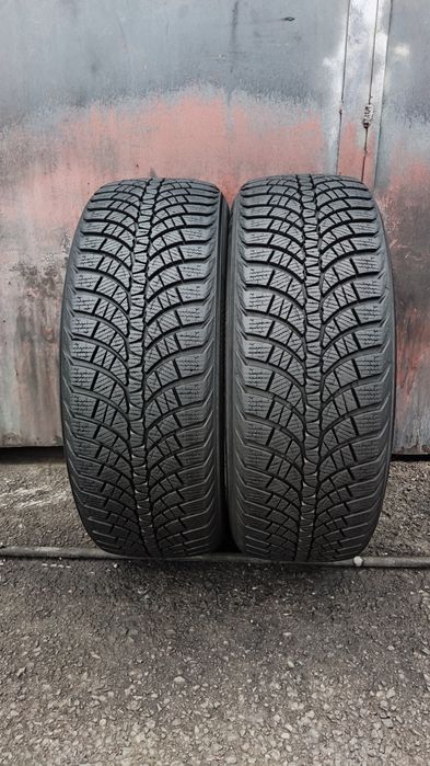 2бр. зимни гуми 215/55/17 Kumho Winter Craft
dot23
