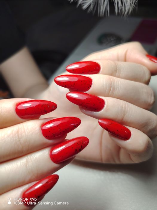 Наращивание ногтей