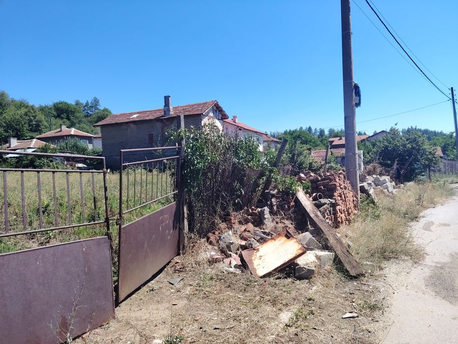 Продава се Парцел в с. Мламолово, Област Кюстендил - 604 кв.м за 31 €/кв.м - Снимка #2