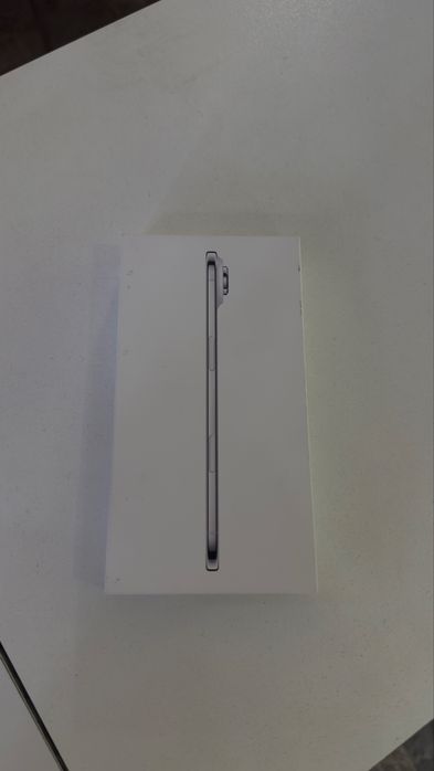Iphone air white 256