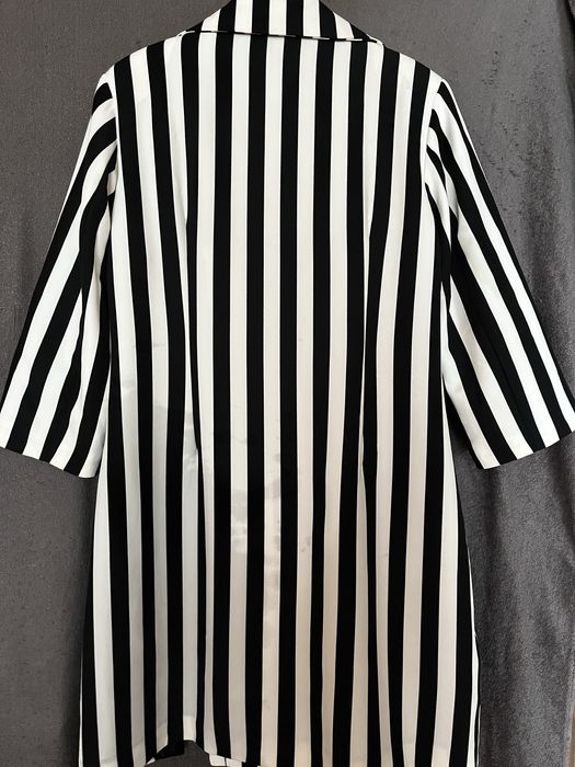 Продаю женские пиджаки