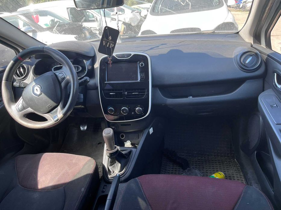 Dezmembram Renault Clio IV Grandtour / hatchback Cod motor K9K