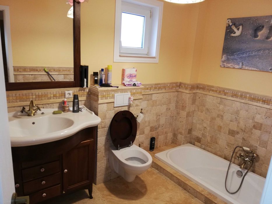 Proprietar inchiriez vila a Copou-Sararie (Exclusive) 5+ camere