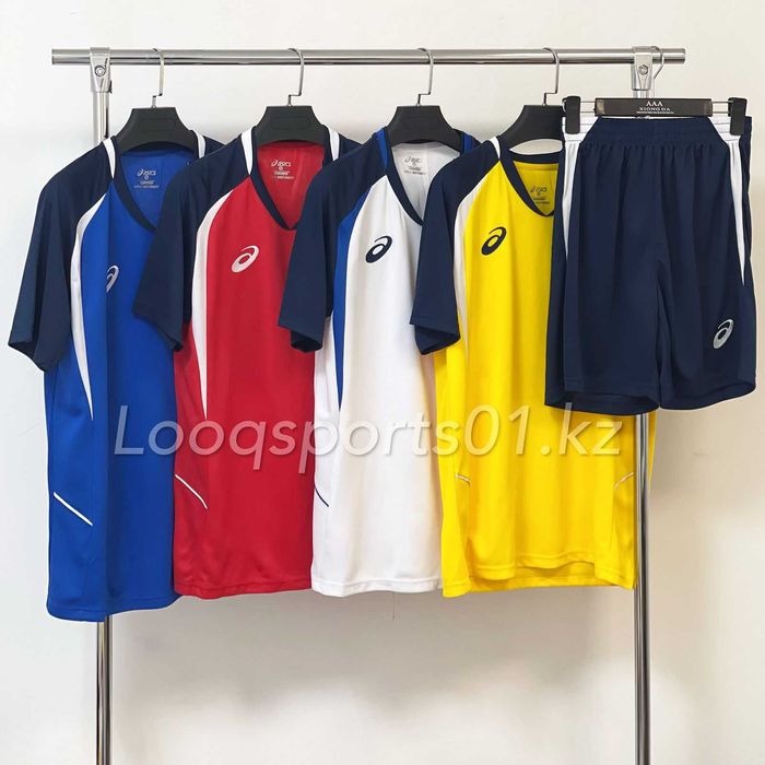 Мужская волейбольная форма Asics