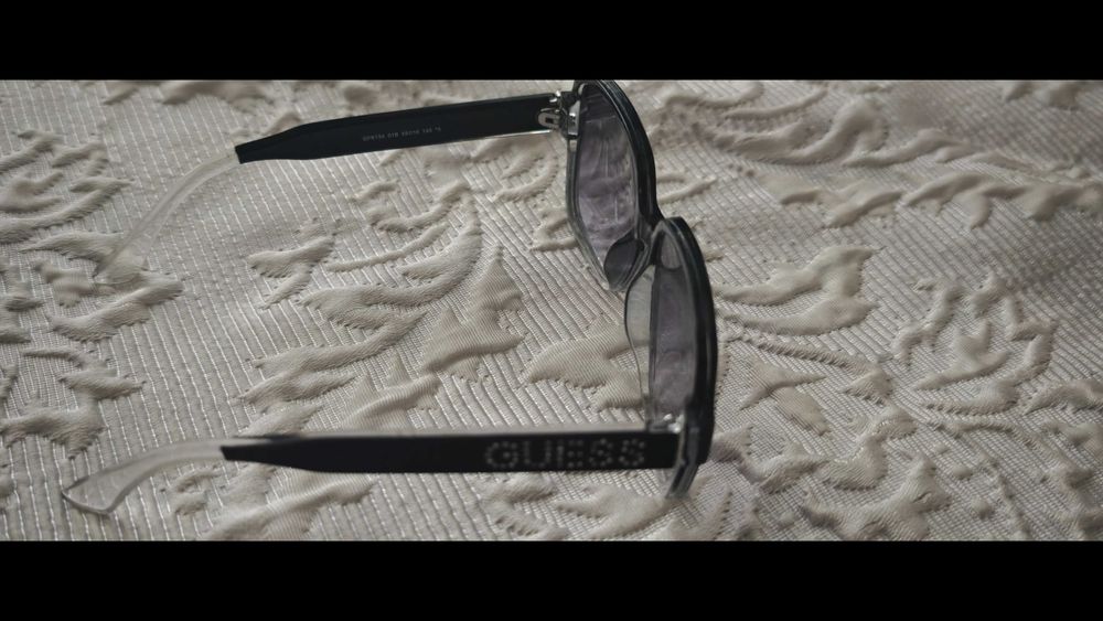 Слънчеви оригинални очила на "Guess"