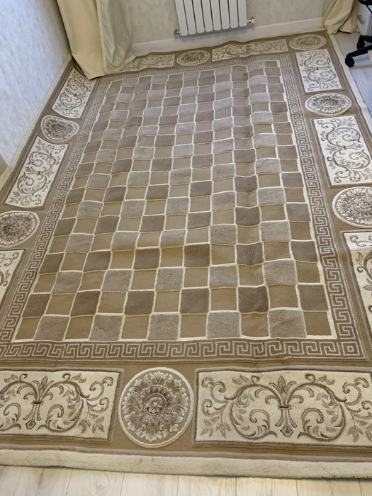 Продам ковер 345*245