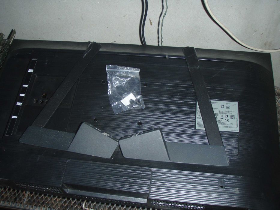 Set picioare 501060501 + 501060601 de pe Sony KD-49XH9505