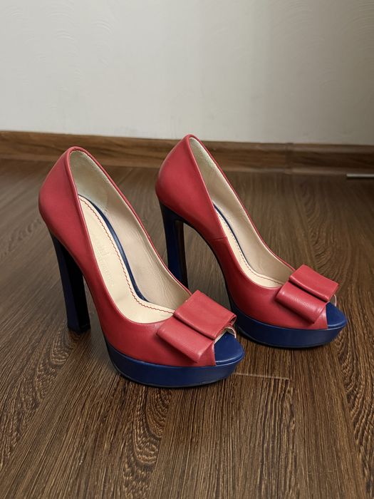 продам туфли новые