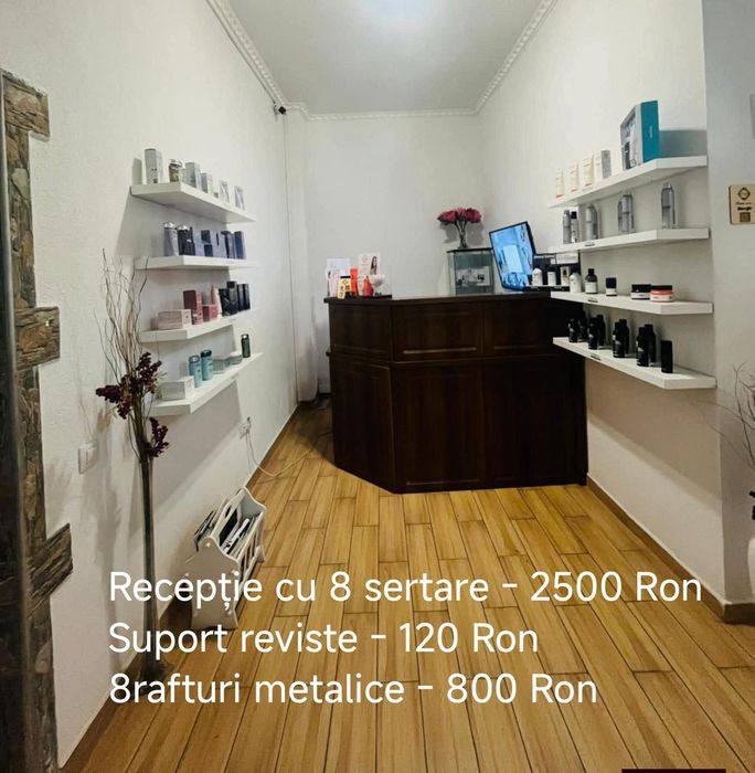 Vând scaune, mese  și birou recepție