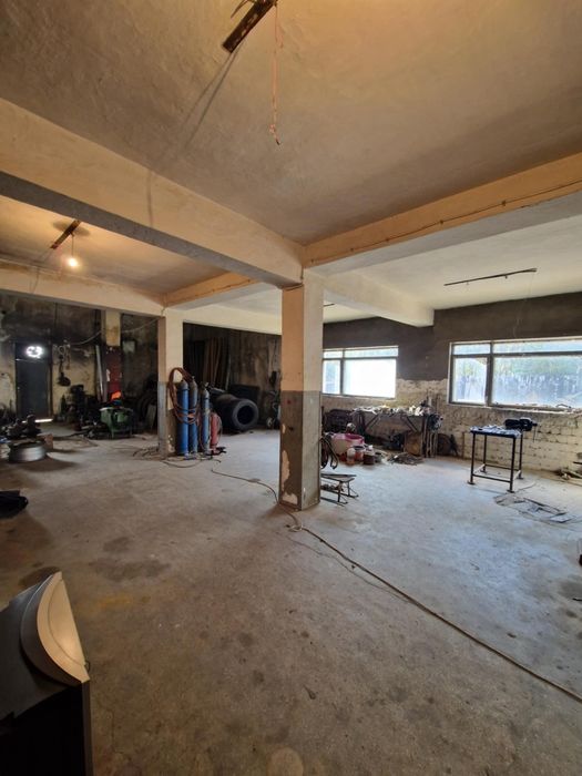 Ofer spre inchiriere clădire