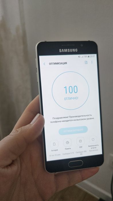 Продам Samsung Galaxy A3 2016 года