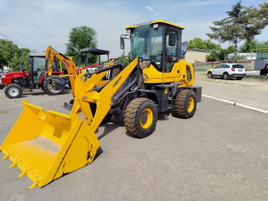 Фронтальный погрузчик ZL920 (1.5 тонны)