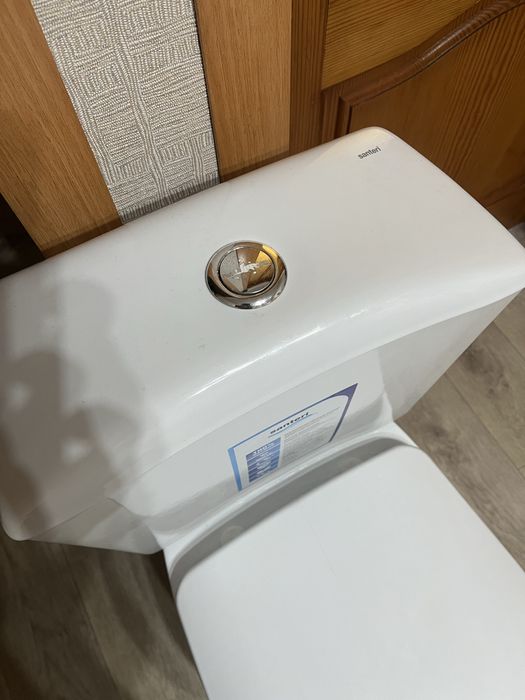 Унитаз в отличном состоянии