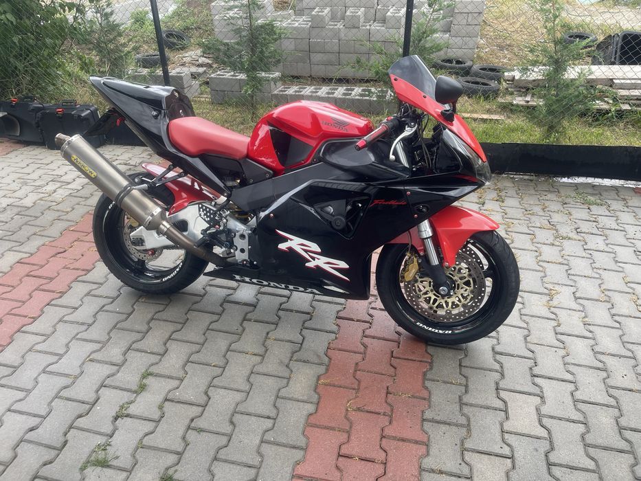 Honda cbr 900rr 954