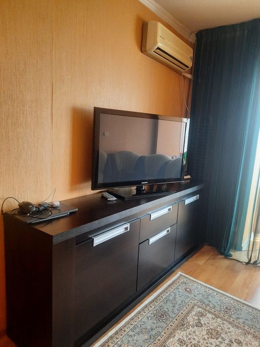 Комод под телевизор, дерево