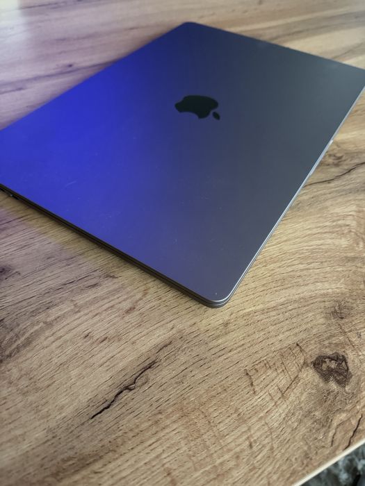 Macbook air 15 , space grey, 256 gb